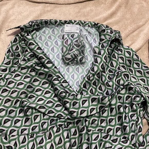 NWT- ASOS- 14. Satin Mini Dress with matching scarf - Picture 3 of 5